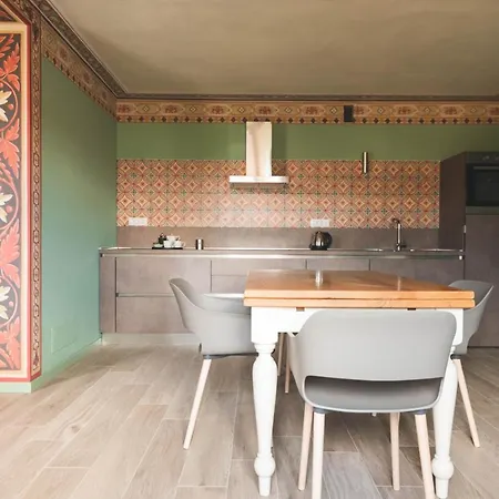 Poppi Suites Apartman