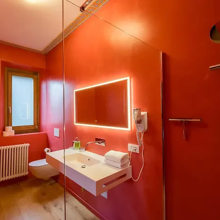 Poppi Suites Apartman
